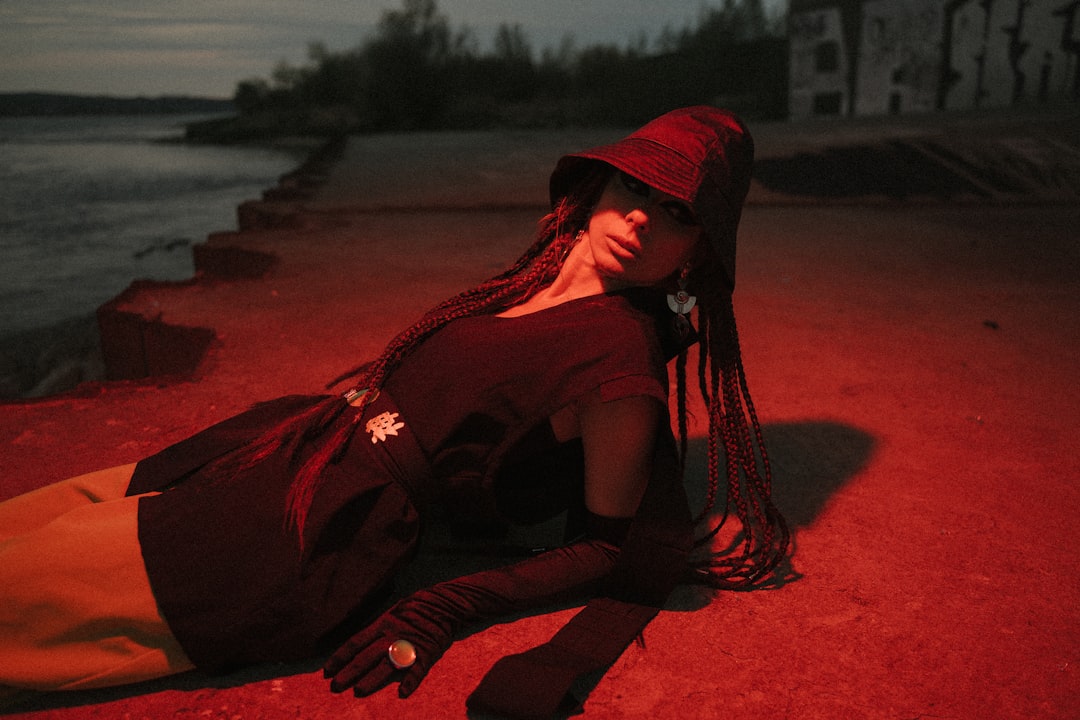 Amandaxmendes: A Rising Star in the Music Industry